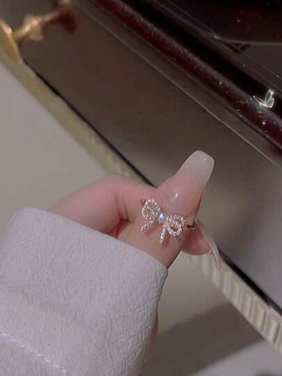 1pc Minimalist Graceful Bowknot Ring Design With Crystals, Delicate Copper Material, Suitable For Women's Daily, Date And Party Wear Valentines