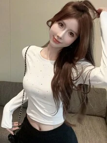 Women's Diamond-Decor Round Neck Long Sleeve Cropped Slim Fit Fashion T-Shirt Casual White Spring - White - View 2
