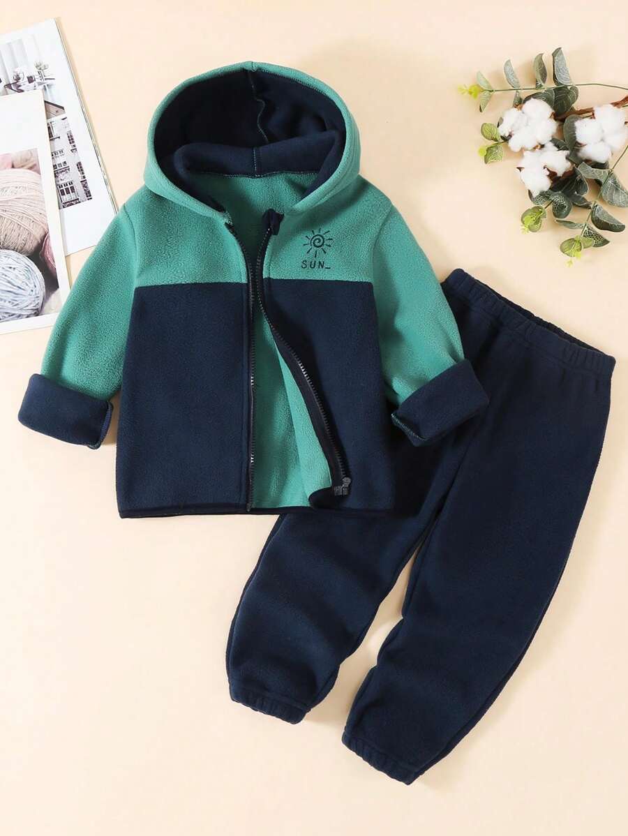 2 Stücke Kleine Jungen Lässiges Set aus umkehrbarem Grafik-Fleece-Kapuzenpullover und Jogginghose mit Kordelzug, Herbst/Winter