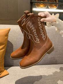 Women's Elegant Fashion Boots, Classic Slip-On Casual Flat Square Toe Embroidered Western Boots, Brown Casual Embroidered Riding Boots, Beige English Style Women's Boots, European Style Women's Boots