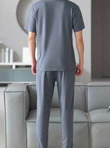 Conjunto de pijama de hombre con top de manga corta y pantalones, diseño simple y de moda, estampado de letras, suave al tacto, cómodo y transpirable, conjunto de 2 piezas para el hogar - Azul - Ver 2