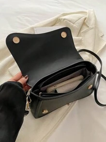 A Minimalist Retro Square Bag With Flap Opening, Adjustable Shoulder Strap And Lightweight Crossbody Bag In Solid Colour. Suitable For Ladies Daily Life Casual And Student Use - Black - View 6