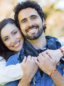 24 Stücke San Benito Armband, handgemachtes rotes schwarzes Knoten Armband, verstellbares Medaillon Armband, Glück geflochtenes Armband, Benediktinische Gelassenheit Segen Freundschaft Armband Geschenk für Mütter Frauen Männer