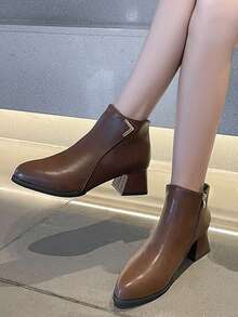 Giày bốt cao gót thời trang cho nữ, giày bốt đế dày, giày bốt cổ ngắn cho người nhỏ nhắn - màu nâu - Xem 1