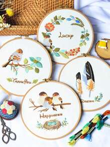 1 件鸟类动物系列刺绣套件，包括刺绣装饰、装裱材料、用于刺绣绘画的随机颜色线轴