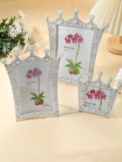 1pc Piece Of Crown Inlaid Faux Pearl And Rhinestone Photo Frame, Capable Of Storing 3-Inch, 6-Inch, 7-Inch Child Photos, Used For Room Desktop Decoration, Decoration, Halloween Decoration(Random Shipment Of Photo Paper)