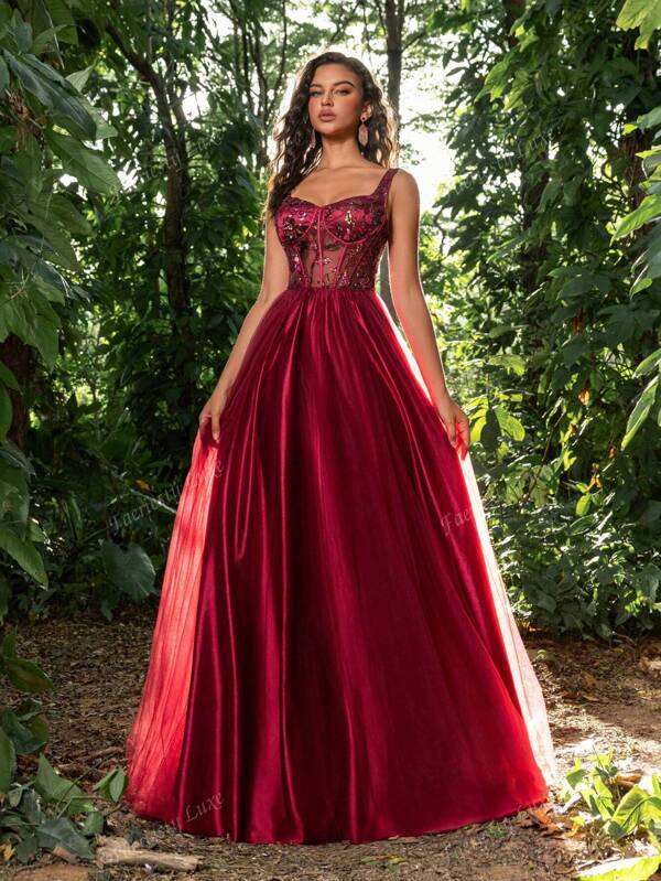 Faeriesty Faeriesty Luxe Sequin Sweetheart Neck Bodice Contrast Mesh Hem Evening Dress