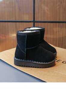 1 paire de 2024 nouvelles bottes de neige courtes pour enfants, doublées et chaudes, à la mode, convenant à l'automne et à l'hiver. Il est recommandé de prendre une taille au-dessus, car elles sont petites.