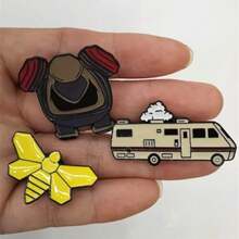 4pcs Alloy Brooch Set Combined With Breaking Bad Cartoon Characters And Gas Mask Shaped Paint Baking Style Fashion Accessories Best Gifts Birthday Graduation