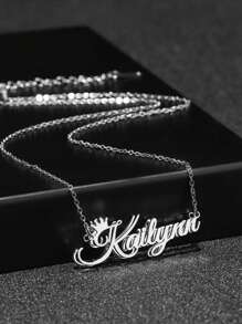 1 件镀 18k 金不锈钢项链，时尚 DIY 个性化不锈钢双面名字字母项链，皇冠名字吊坠，多种字体可供定制，包括精美的高端盒子，适合朋友、亲戚、朋友、家人、情侣、节日礼物、银色、时尚、复古、男女通用、时髦、简约、休闲、定制、个性化、独特、适合他的理想礼物、适合她、她、男朋友、女朋友、爸爸、妈妈、家人、朋友、周年纪念日、生日、毕业典礼、舞会、派对 - 銀色 - 查看 2