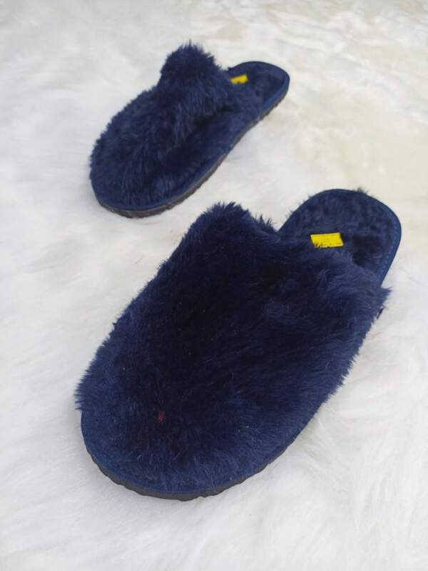 Pantufa Peluciada, chinelo de pelúcia, confortável com solado antiderrapante, Unissex e várias cores