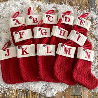Medias con monograma de punto, medias pequeñas con letras inglesas colgantes para Navidad, medias de doble cara para colgar en la chimenea para decoración de fiestas, regalos y suministros de fiesta de Año Nuevo, medias personalizadas con inicial, decoración navideña familiar para fiestas, decoración de cumpleaños para el hogar, decoraciones navideñas, decoración de habitaciones, decoraciones navideñas de invierno, regalos de Navidad, decoración navideña para el hogar