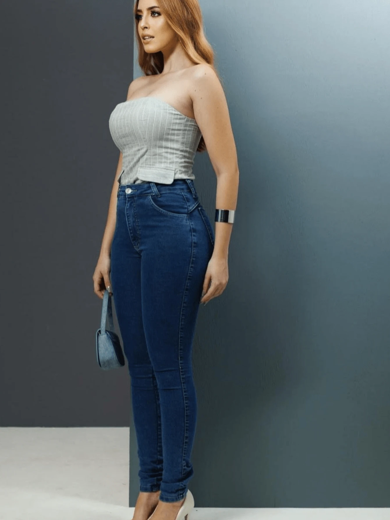 Women's Skinny Jeans With Premium Spandex - 深色水洗藍 - 查看 1