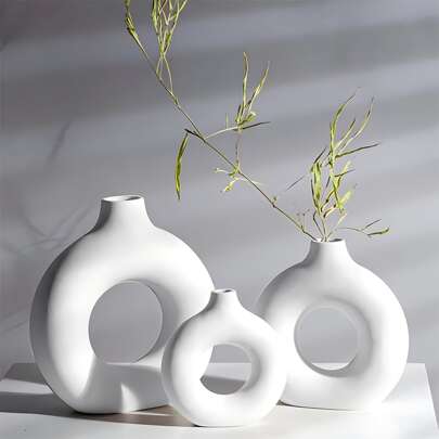 1pc Vase For Modern Home Decor, White Donut Vases For Minimalist Decor, Hollow Round Matte Flower Vases For Boho Home Wedding Dinner Table Office Decor Banquet Party Festival Wedding Home Restaurant Table Decor, Aesthetic Room Decor Rama Decoration Rama Gifts Birthday Graduation Glass Vase