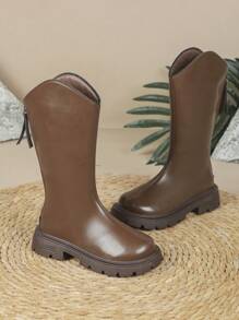 Un par de botas antideslizantes esenciales de invierno con decoración de flecos, con cremallera en la parte posterior. Estilosas y versátiles, con una suela gruesa tipo princesa, adecuadas para niñas de 3 a 12 años. Botas largas para uso diario tanto en interiores como en exteriores. - Marrón - Ver 5