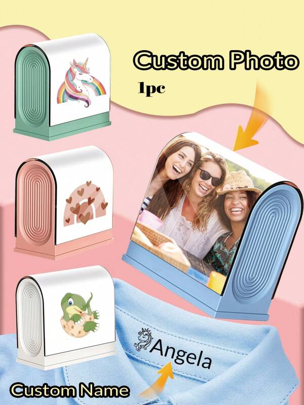 100 de bucăți autocolante cu nume și 1 ștampilă personalizată cu nume pentru îmbrăcăminte pentru copii, rezistente la apă, ștampile foto personalizate, sigiliu cu nume personalizat, ștampilă cu nume personalizată pentru haine, ștampilă cu semnătură scrisă de mână, ștampile pentru îmbrăcăminte personalizate pentru haine, ștampilă cu nume personalizată cu autocerneală pentru desene animate, pentru utilizare în afaceri, școală Papetărie pentru studenți Sigiliu personalizat Impermeabil,Uscare rapidă,Reutilizabil,Sigiliu,Compact,Fără fier De înaltă calitate,Modern,Desen animat,Adorabil,Drăguț Personalizat,Personalizat,Unic Cadouri ideale pentru el Ea,Iubit,Iubita,Tata,Mama,Familie ,Prieteni,Fiu,Fiică,Elevi,Lucrători Pentru aniversări,Pentru Ziua Copilului,Pentru Zile de naștere Acasă,Școală,Birou
