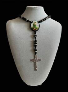 Katholische Halskette mit Heiliger Judas Grüne Kristall Perlen, Kreuz Anhänger und Heiliger Benedikt Holz Anhänger, Katholischer Schmuck