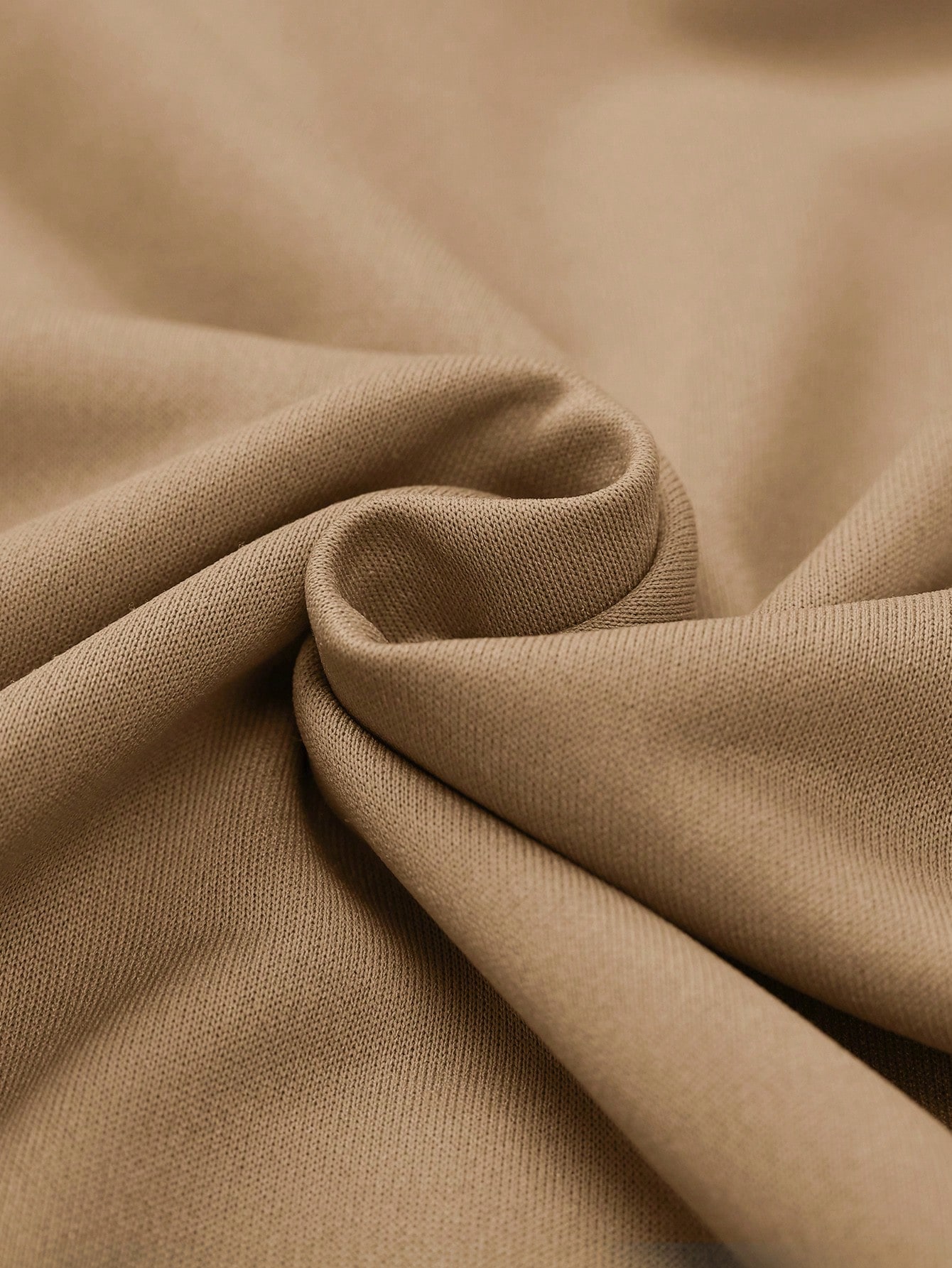 مجموعة رجالية قطعتين عبارة عن هوديي وبنطلون ذو لون...