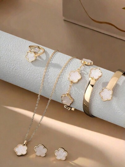1 Set Of Fashionable Classic Lucky White Petal Design Bracelet Necklace Earring Set
