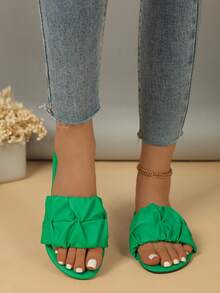 Fashionable Crumpled Flat Sandals, Versatile Beach Slippers - Green - View 7