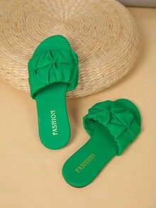 Fashionable Crumpled Flat Sandals, Versatile Beach Slippers - Green - View 3