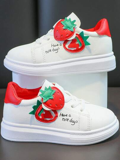 全新女孩、儿童草莓低帮一脚蹬滑板鞋，带钩环带