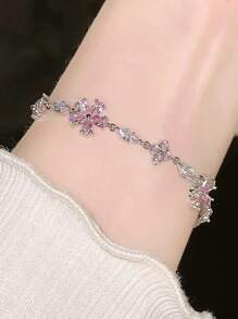 1 件粉红石英、樱花和蝴蝶吊饰手链 - 时尚可爱的设计，适合日常佩戴或送礼