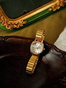 1pc New Arrival Fashionable Minimalist Gold Stainless Steel Ladies' Watch, Business Casual Elegant Retro Style Waterproof Women Quartz Watch, Great Gift For Holiday - White - View 6