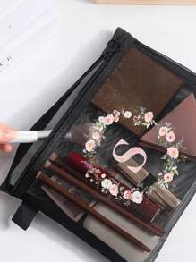 1个黑色网眼袋，粉色花环字母A-Z印花透明网眼化妆品收纳袋，多功能旅行便携包，口红护肤品收纳袋，洗漱化妆袋，学生文具袋，网眼拉链袋，旅行化妆品包装收纳袋，简约高端，珠宝收纳，适用于住宿、旅行、商务、游泳、居家收纳 - 黑色 - 查看 3
