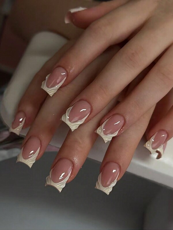 24 Pcs Short Square Press On Nails Gift Box Handcrafted 3D Three-Dimensional Stripes Cute Coconut Custard Autumn And Winter Look White Everything Simple Classic Milk White French Edge Cute Fake Nails With Jelly Glue 1 Piece Roll 1
