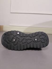 أحذية رياضية كاجوال ذات نعل ناعم للرجال للخريف/الشتاء الجديد، أحذية تنزه مقاومة للانزلاق وقوية للاستخدام في الهواء الطلق