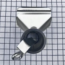 Hikeren Sonnenschirmhalter Klemme, Metall Balkonschirmhalter Schirmständer für Balkon, Terrasse oder Tischzaun Sonnenschirmklemme - Silber - Übersicht 6