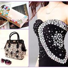 50 Stücke/Packung, Silber Basis, 14MM runde Blumen-Kristallnieten, funkelnde Strass-Verzierungen zum Aufkleben oder Aufnähen für Kleidung, Taschen, Schuhe