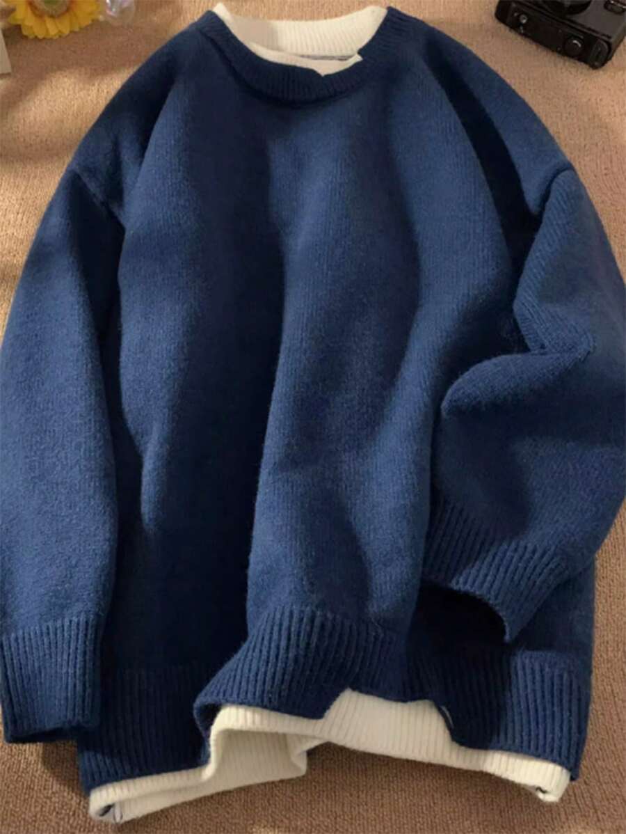 男士圆领长袖纯色休闲宽松舒适套头毛衣，简约日常穿着，适合秋冬