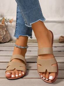 Nouvelles arrivées Sandales plates coulissantes décontractées pour femmes avec sangles. Sandales de plage confortables à enfiler pour dames.