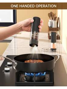 CLITON 2件套电动盐和胡椒研磨器套装 - 大容量自动盐和胡椒研磨器套装，带底座，不锈钢可充电胡椒研磨器，可填充，粗细可调，电动盐和胡椒研磨器套装（2件装），自动胡椒研磨器，单手操作，陶瓷研磨芯，可填充，USB充电，LED灯，圣诞节礼物，厨房礼物，新年礼物，万圣节礼物，感恩节礼物，情人节礼物，95毫升容器，黑色