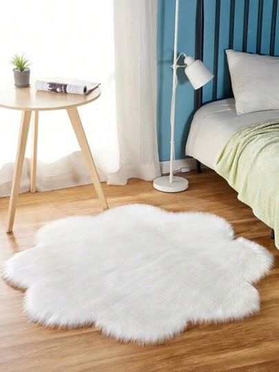 1pc Fluffy Rug, Small Area Rug, Cloud Shaped Fluffy Plush Rug, Super Soft & Thick, Suitable For Bedroom, Living Room, Kids Room, Pets, Machine Washable