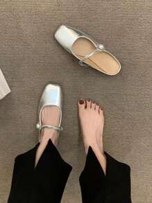 Silver Women' French Style Mary Jane Flat Mules Closed Toe Sandals, Spring/Summer/Fall