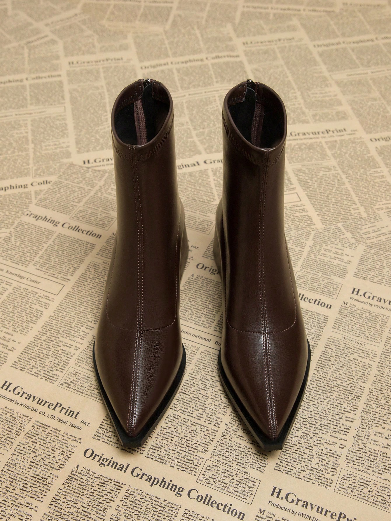 بوت كاحل جديدة موضة الخريف 2024 للسيدات، أنيقة بتص...