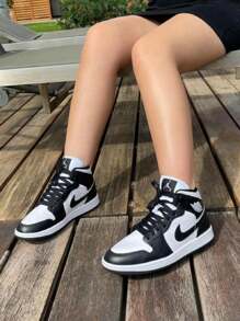 Nike Air Jordan 1 Mid Panda Black White DV0991-101 Women's Fashion Sneaker New - 黑與白 - 查看 8
