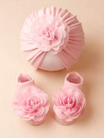 1 gorra de bebé y 1 pieza de calcetines antideslizantes con flor para bebé, aptos para uso diario, fiestas, reuniones y días festivos, de 0 a 2 años