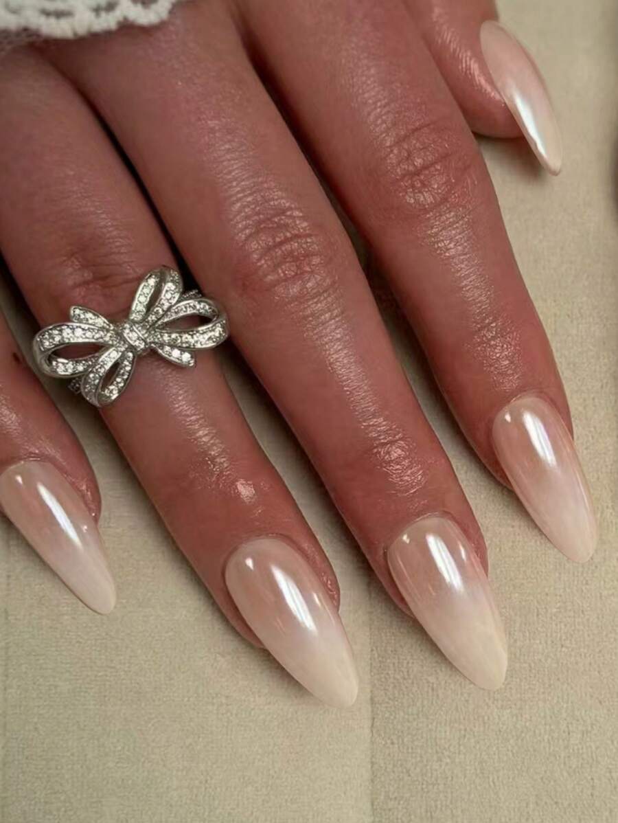 24Pcs Y2K Style Almond White Magic Metal Chrome Shiny Tip Press On Nails Medium Fit Perfectly Acrylic False Nail Set,Contain 1Pc Jelly Glue And 1Pc Nail File, Easy To Wear French Tip Nails Art For For Woman & Girl Daily Wear Rave Party Use Nail Supplies Nails