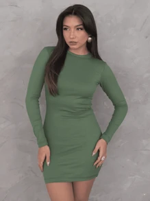 Vestido Feminino Tubinho Curto Básico Manga Longa Canelado - Verde - Visão 3