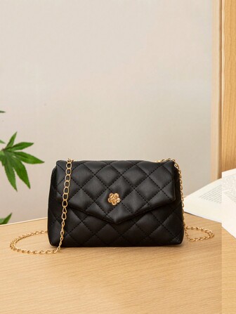 1st Tjejer Quiltad Casual Fashion Flap Chain Crossbody-väska, liten axelväska, lämplig för dagligt bruk och semester, perfekt presentval