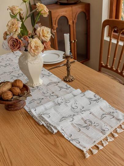 1pc Tafelloper met bloemenpatroon en wijnstokmotief, delicate holle gestreepte bedrukte theetafelkleeddecoratie, geschikt voor landhuisdecoratie, feestdagen, bruiloften en diners