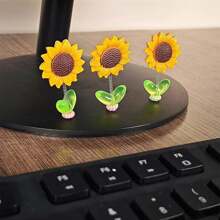 1pc/2pcs/3pcs/4pcs/5pcs Cute Shaking Sunflower Car Ornament Healing Flower Car Center Console Rearview Mirror Decoration - Yellow - View 9