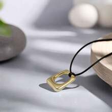 1pc Metallic Hollow Out Asymmetrical Geometric Multiple Element Heart Shaped Pendant Collar Necklace For Women Fashion Casual Street Party Jewelry - Silver - View 6