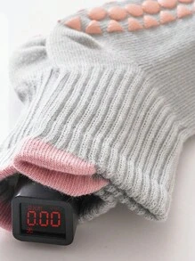 6 双卡通婴儿地板袜幼儿防滑室内袜子适合男孩和女孩，适合日常生活 - 彩色 - 查看 7