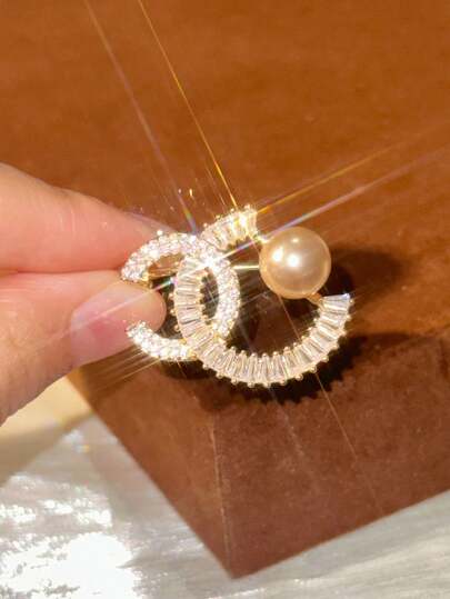 1pc Elegant Luxury Copper Zirconia Stone Letter Brooch, Suitable For Women In Any Occasion, Festival Gift