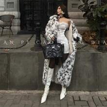 女式仿皮草豹纹/山猫印花长款外套，厚仿狐狸毛领超大宽松风衣夹克，冬季 - 黑與白 - 查看 5